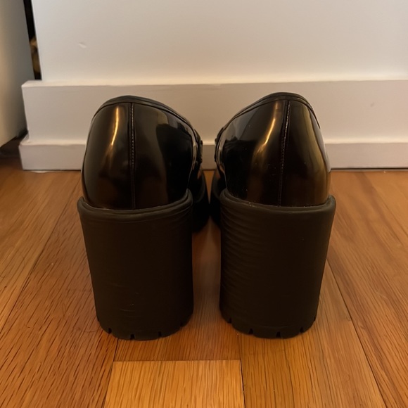 Steve Madden Black Gold Chain Chunky Heeled Loafers - Picture 4 of 5